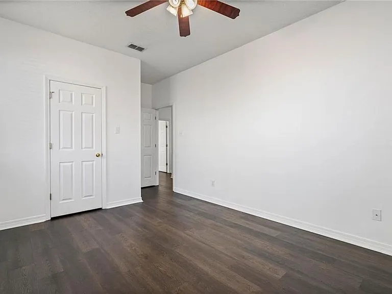 1263 Smithfield Rd E — Photo 18