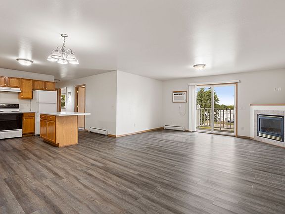 2nd image of 110 William Ct APT 6