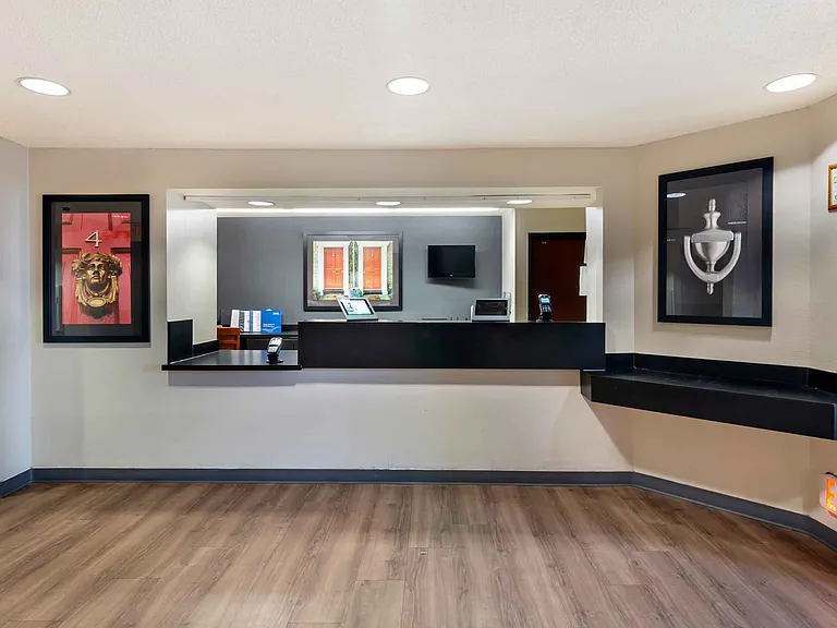 Lobby and Guest Check-in