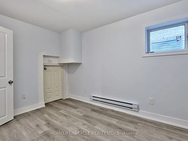 95 William Fair Dr #BASEMENT — Photo 10