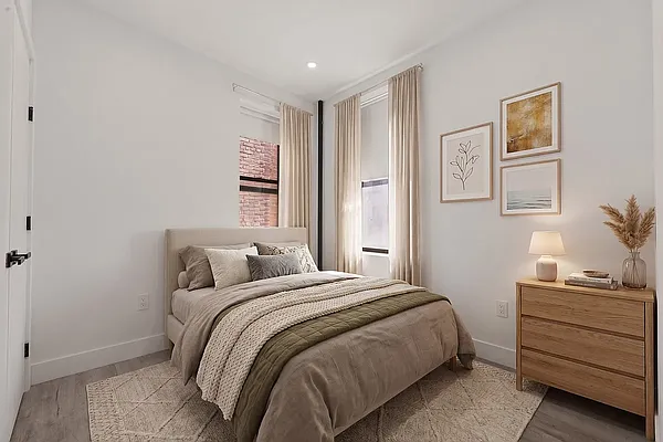 Bedroom, photo 2