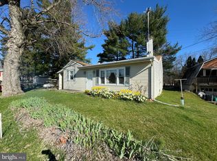 245 Oak Rd, Mountville, PA 17554