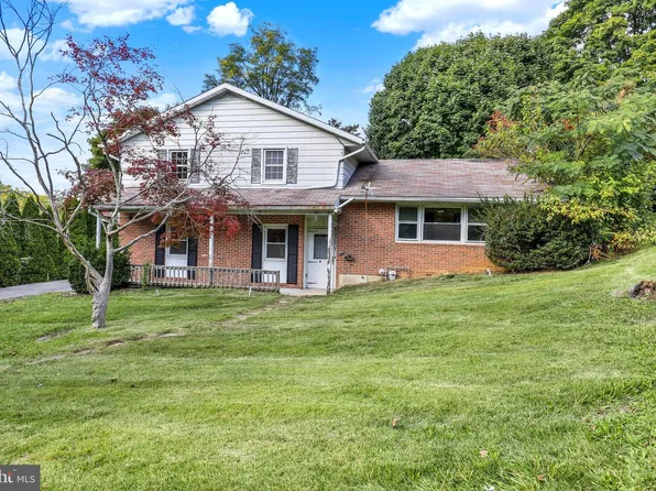 2003 Reservoir Rd, Reading, PA 19604