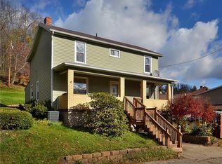 704 Locust St, Penn, PA 15675