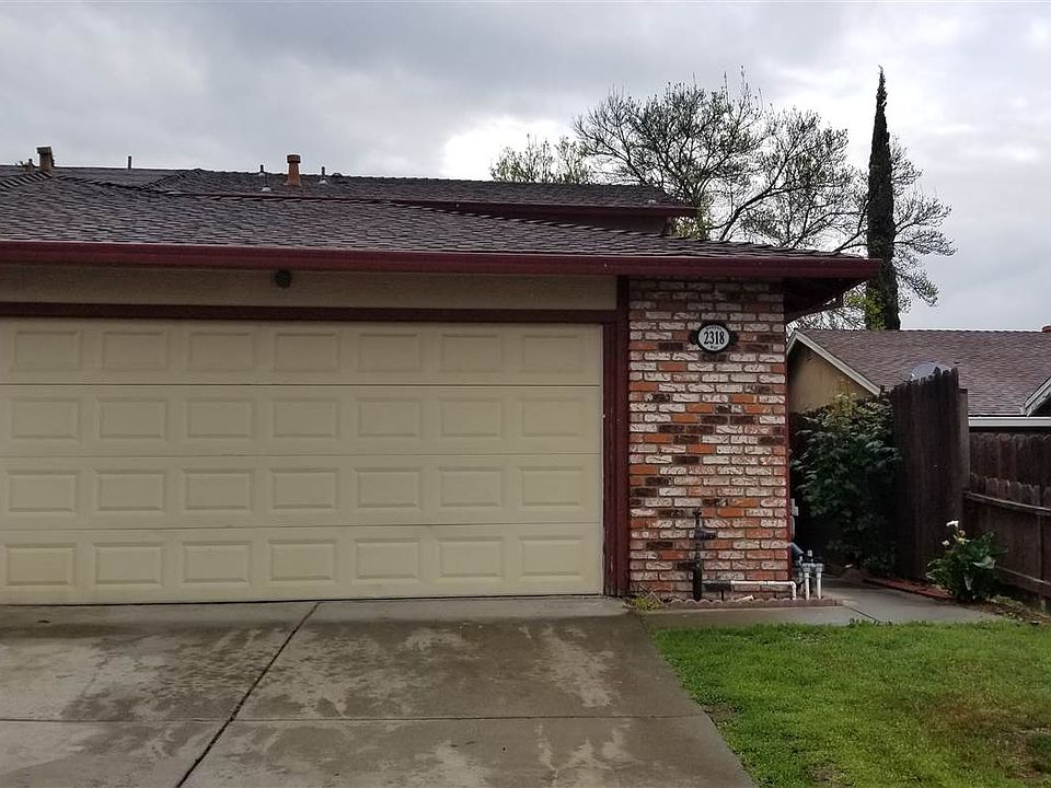 1st image of 2318 Banyan Way