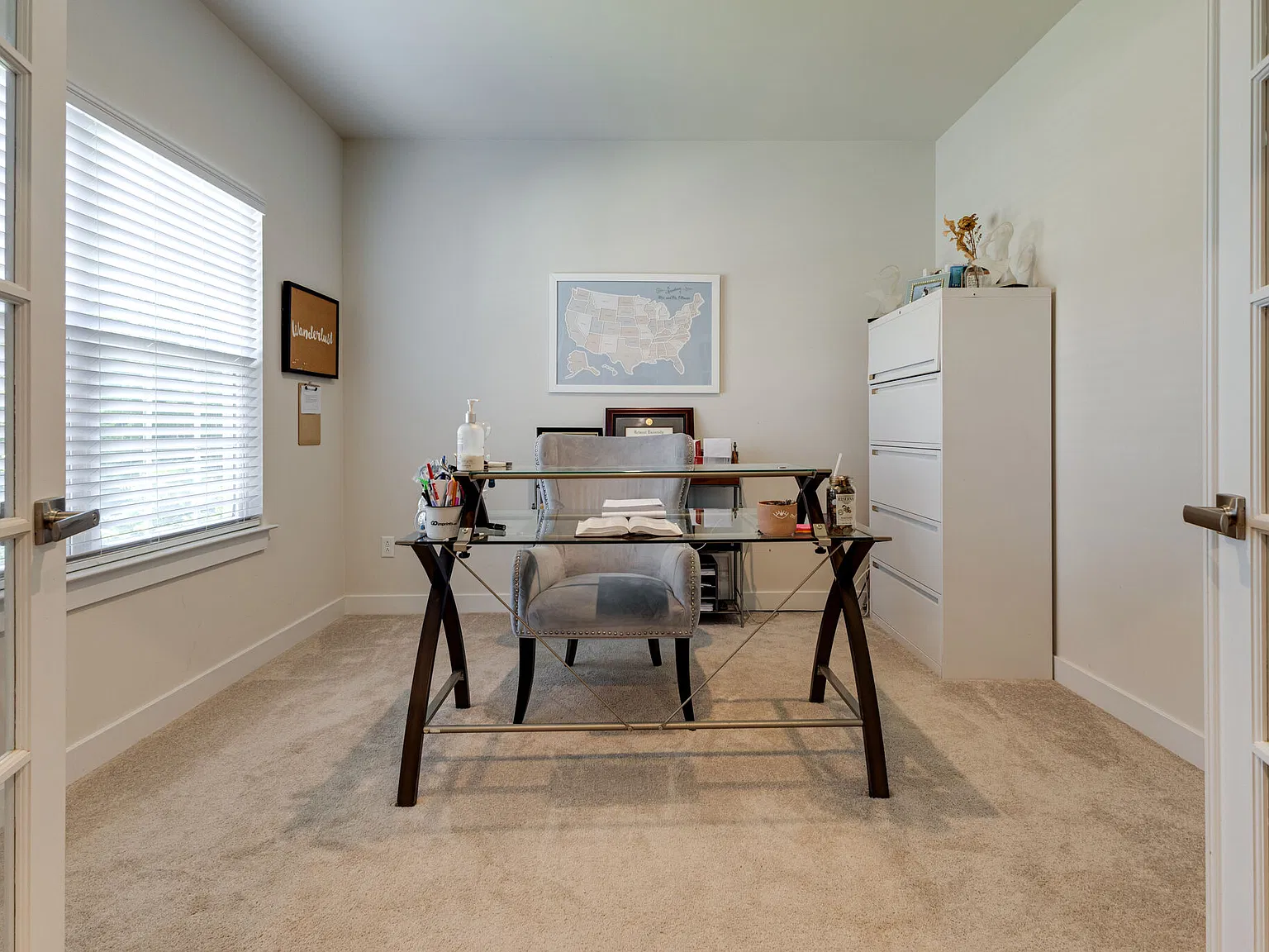 4 bed, 2882 sqft, $2,875 — Photo 4