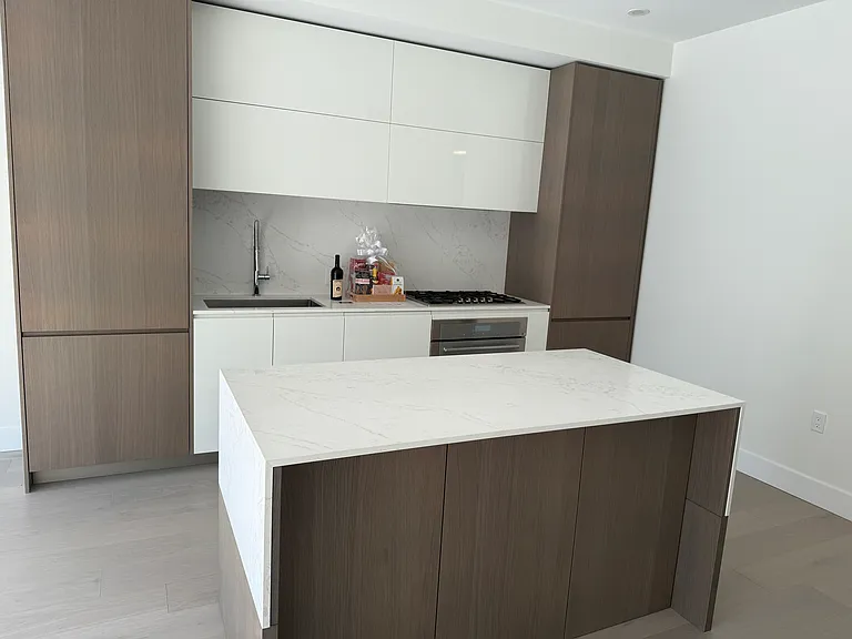 1342 Johnston Rd #207 — Photo 7