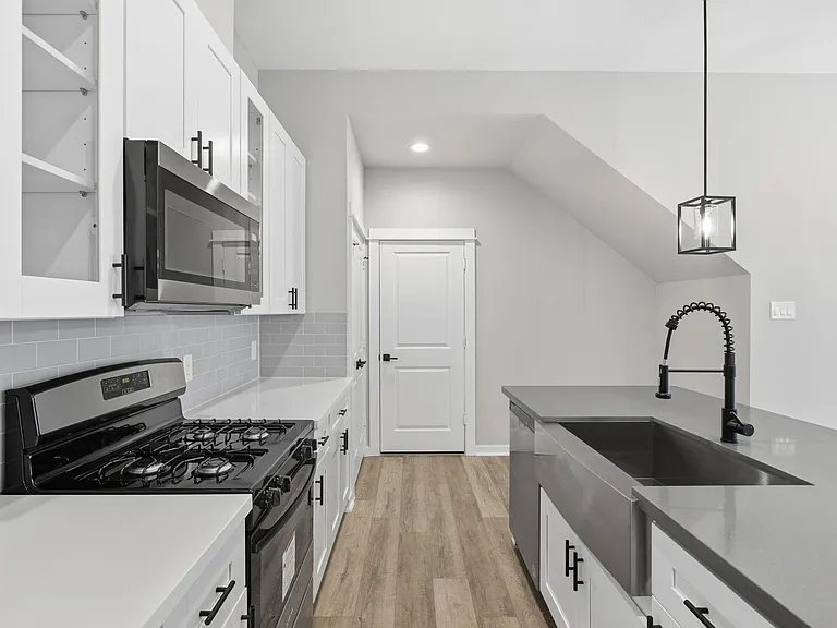 11303 Stonework Grove Ln — Photo 15