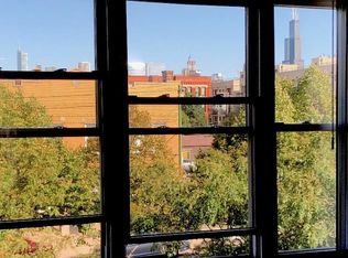 530 N Ashland Ave #2, Chicago, IL 60622