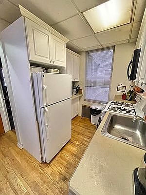 5th image of 8414 3rd Ave #1