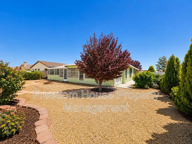 3066 Mount Charleston Dr — Photo 48