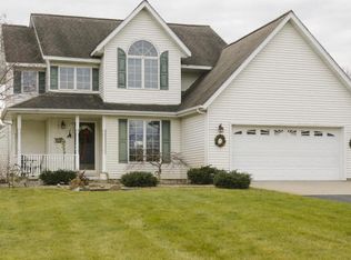 17153 Woodside Ln, Three Rivers, MI 49093