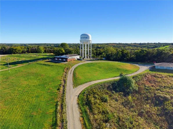 19485 Dottie Ln, Princeton, MO 64673
