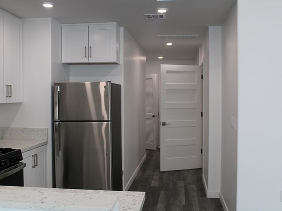 4th image of 2701 James M Wood Blvd #101