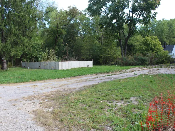 336 Rosedale Dr, Lakemoor, IL 60051