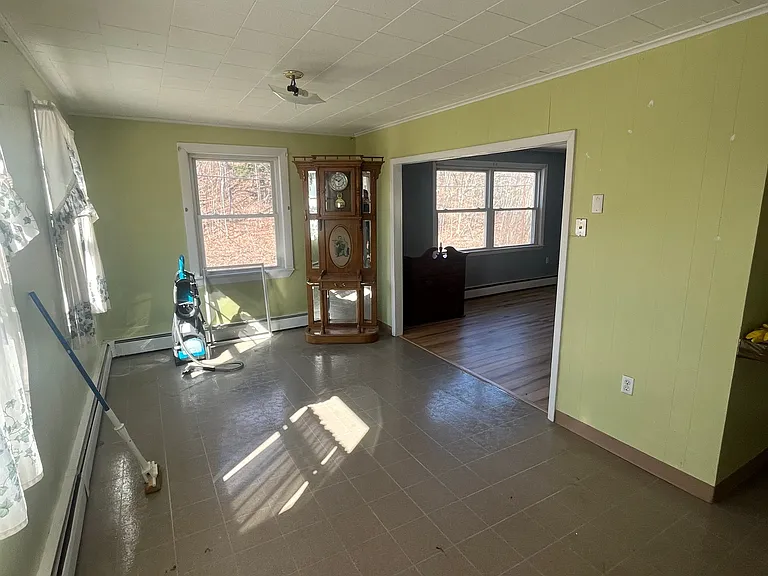 527 Station Rd #8 — Photo 1