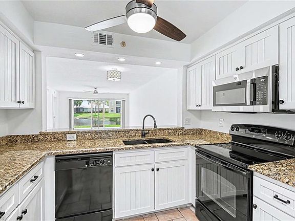 5th image of 9650 Victoria LN #104
