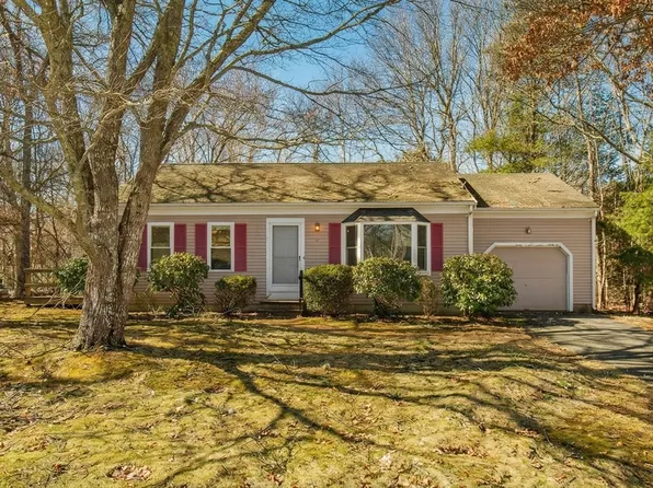 47 May Ln, Barnstable, MA 02630