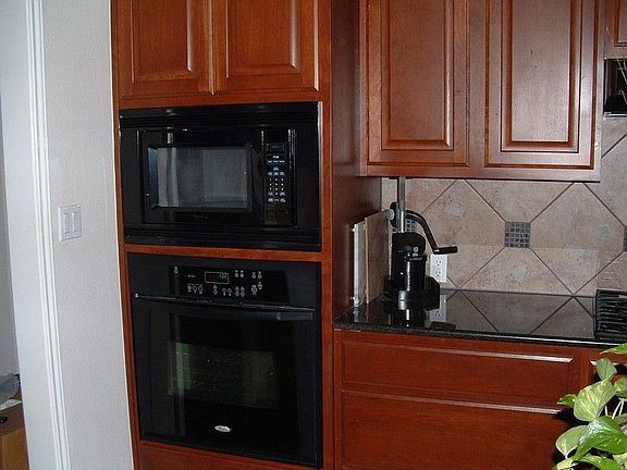 5th image of 9621 Indina Hills Dr