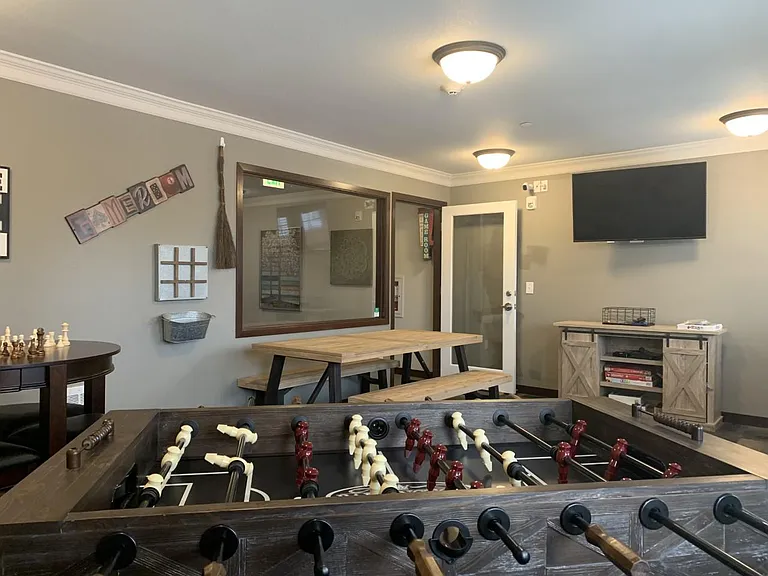 Chestnut Cove — Photo 14