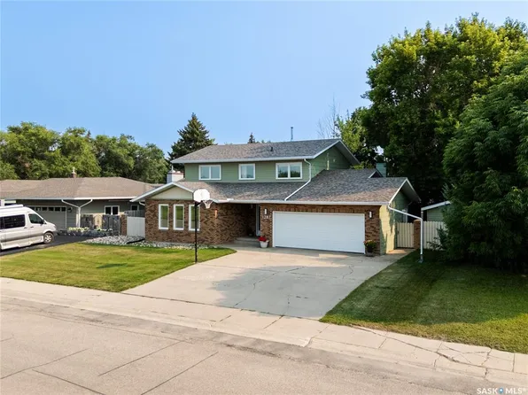 1287 Simcoe STREET, Moose Jaw, SK S6H 3J5