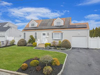 1015 N Hamilton Avenue, Lindenhurst, NY, 11757
