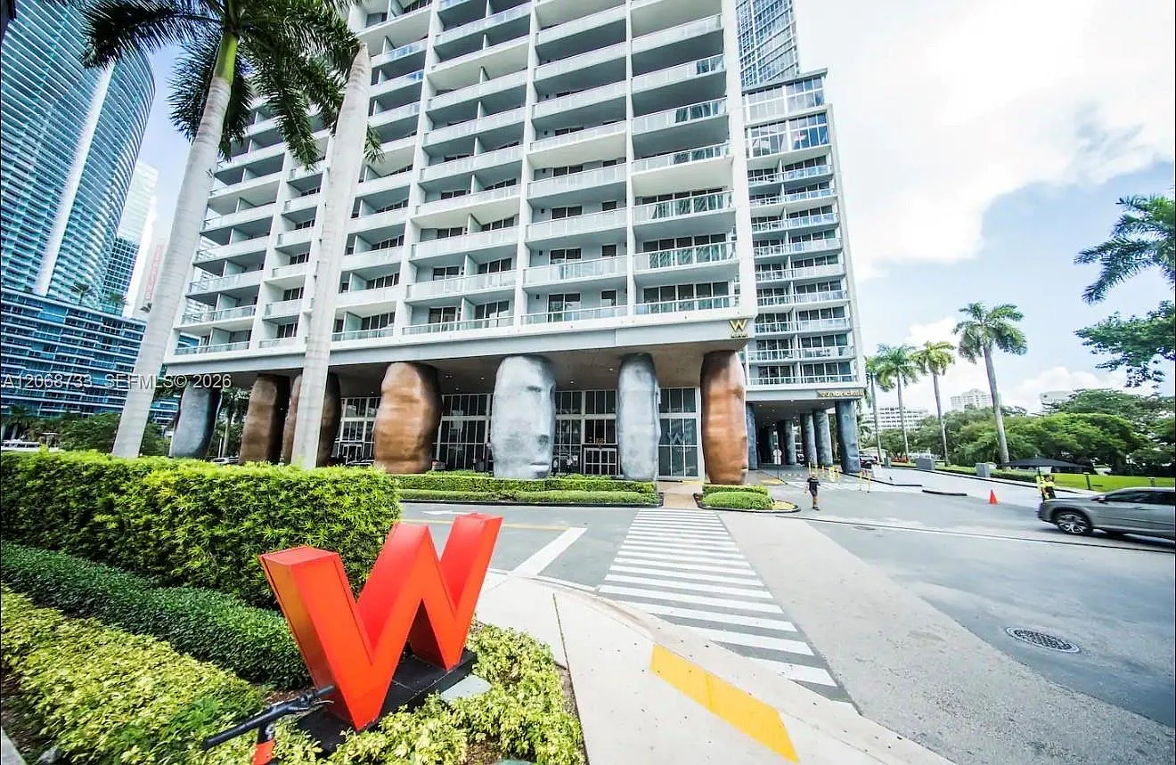 Icon Brickell Condo No 3 — Photo 1