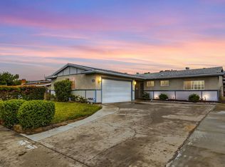 10520 El Nopal, Santee, CA 92071