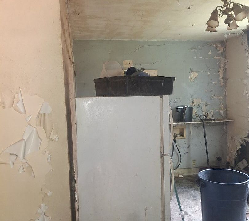2nd image of 520 Alexander Ave