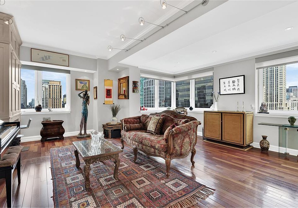1st image of 425 5th Ave APT 31E