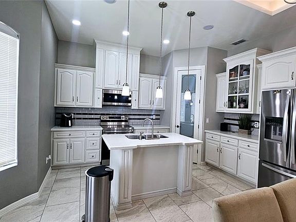 4th image of 3405 Dunes Dr