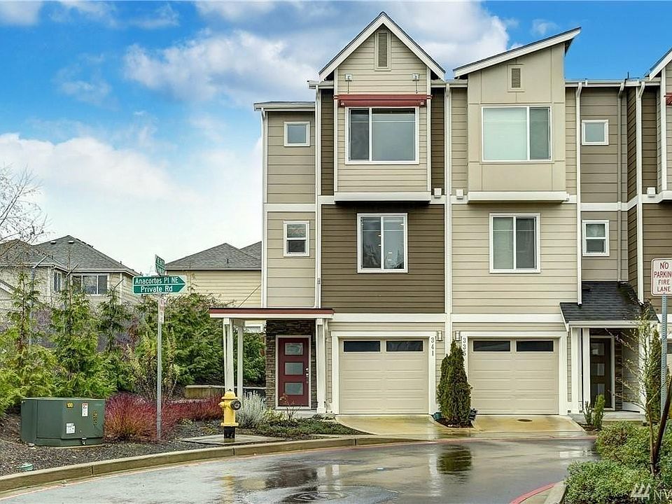 Corner Townhouse Front View