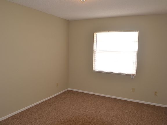 5th image of 1714 Freeman Dr