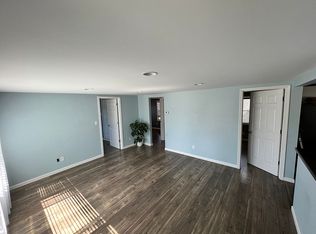 406 E High St, Morris, IL 60450