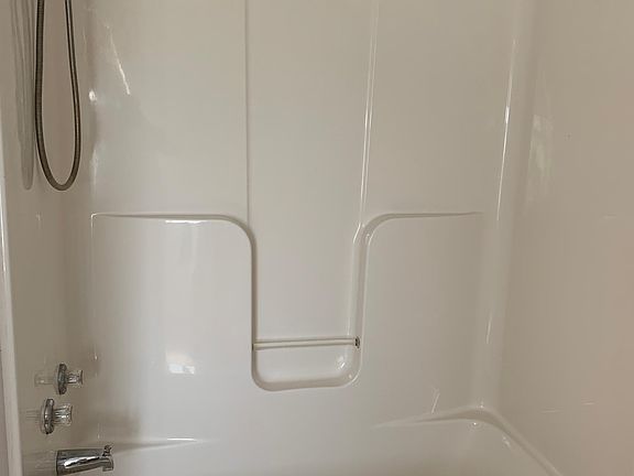 5th image of 452 SE Fritzi Ct