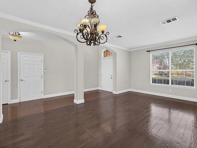 4521 Chaparral Creek Dr — Photo 2