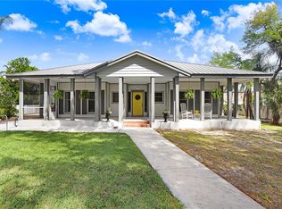 605 24th Ave SW, Ruskin, FL 33570