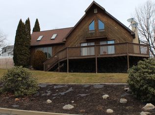 403 Williamsburg Ln, Scranton, PA 18504