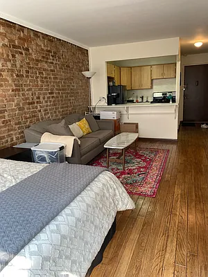 Rented by Compass | media 9