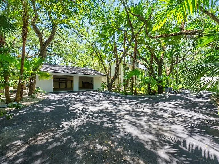 5600 Oakwood Ln — Photo 31