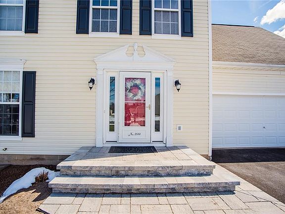 3rd image of 1144 Belmont Dr