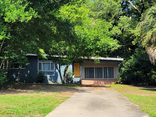 5011 Springhill Dr, Pensacola, FL 32503