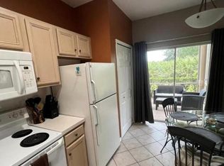 9898 Perfect Dr #19, Port Saint Lucie, FL 34986