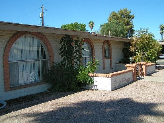 Front View of Duplex