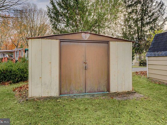 4th image of 114 Cookstown New Egypt Rd #C7