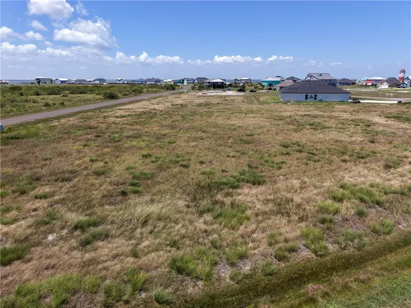1309 Cape Velero Dr, Rockport, TX 78382