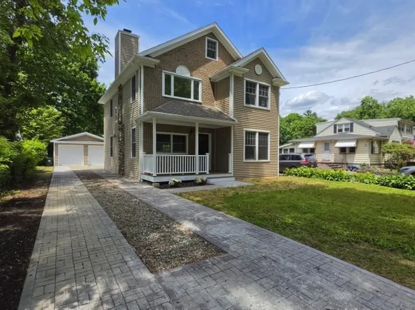 27 Forest Rd, Mount Olive Twp., NJ 07828