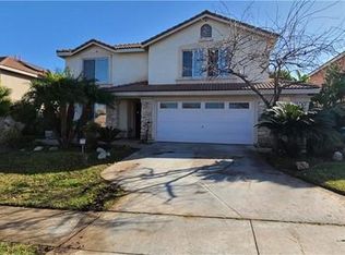 2563 Gilbert Ave, Corona, CA 92881