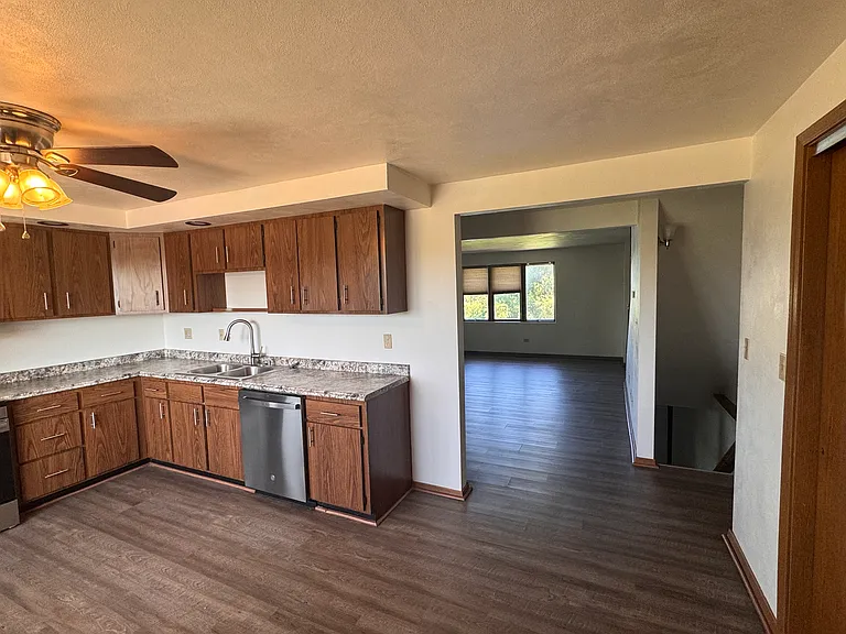 1st floor - kitchen