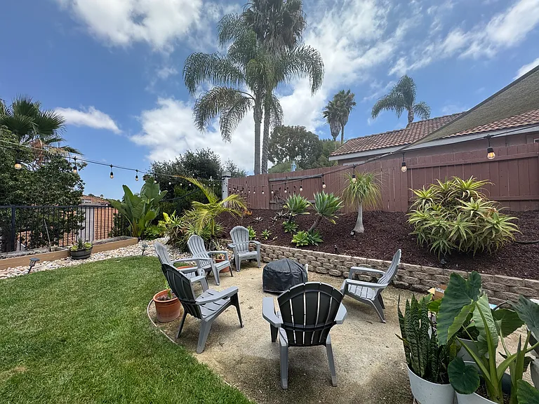 1646 Calle Las Casas — Photo 19